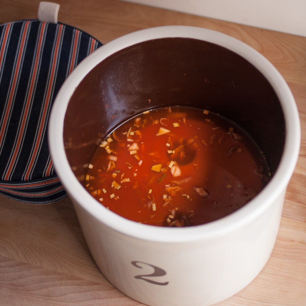 Fermentation crock and weight by Kirby and Kraut (photo: © Kirby & Kraut)