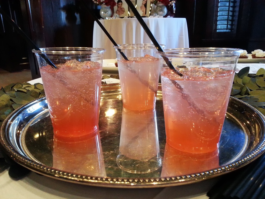 Strawberry Shrub (photo: Janice Mansfield)
