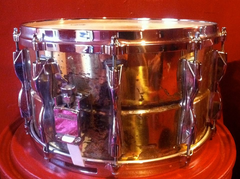 The beat up snare that Adam Pfahler used in Jawbreaker.